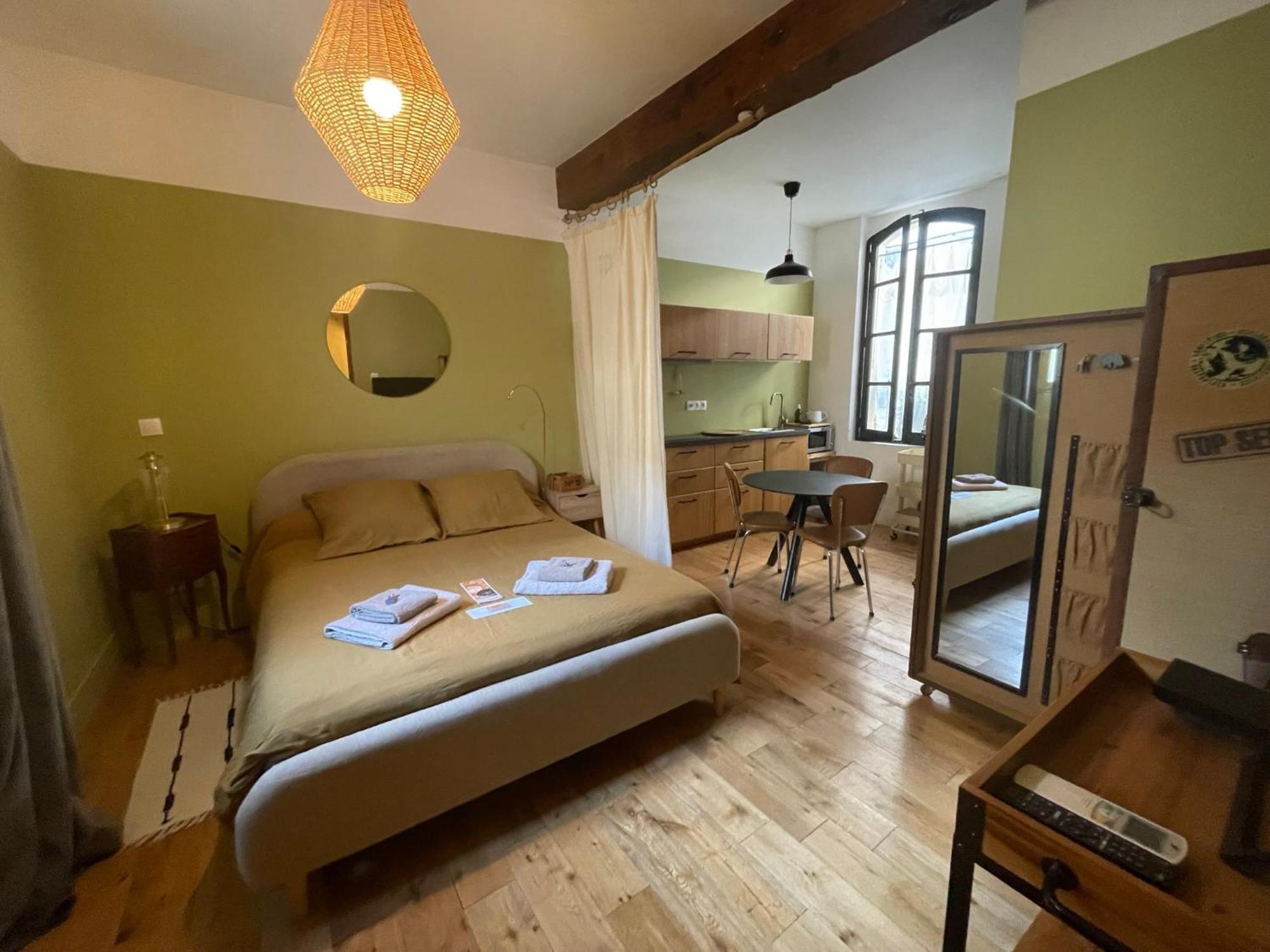 Studio De Charme A La Roquette Arles Dış mekan fotoğraf
