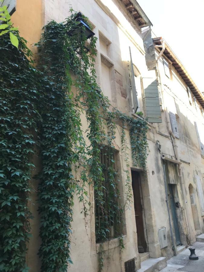 Studio De Charme A La Roquette Arles Dış mekan fotoğraf